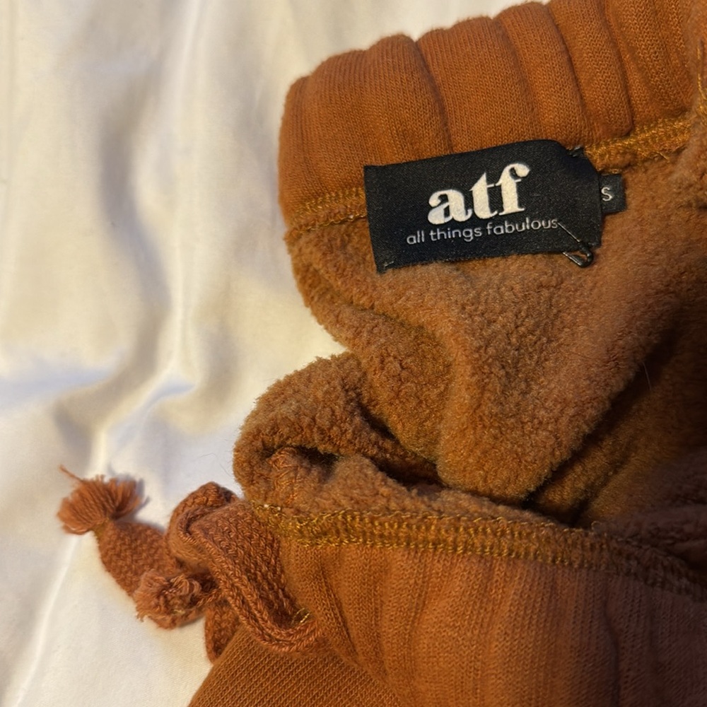 ALL THINGS FABULOUS ATF CROPPED SWEATPANTS Maple Size S - Picture 3 of 3